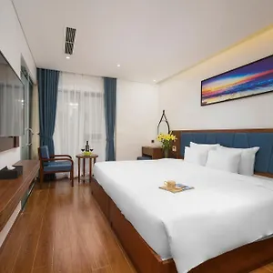 Ruby Star Hotel